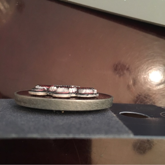 NWT! HHN Universal Studios Hollywood Lapel Pin. Universal Monsters & Chucky - Picture 5 of 6